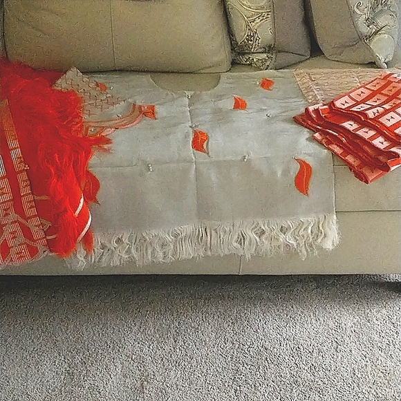 Full Male and Female Nigerian Traditional Wedding Outfits - Picture 6 of 10